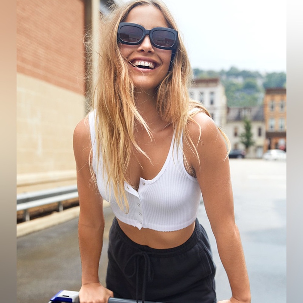 Aerie • Seamless Snap Front Longline Bralette • White • Medium